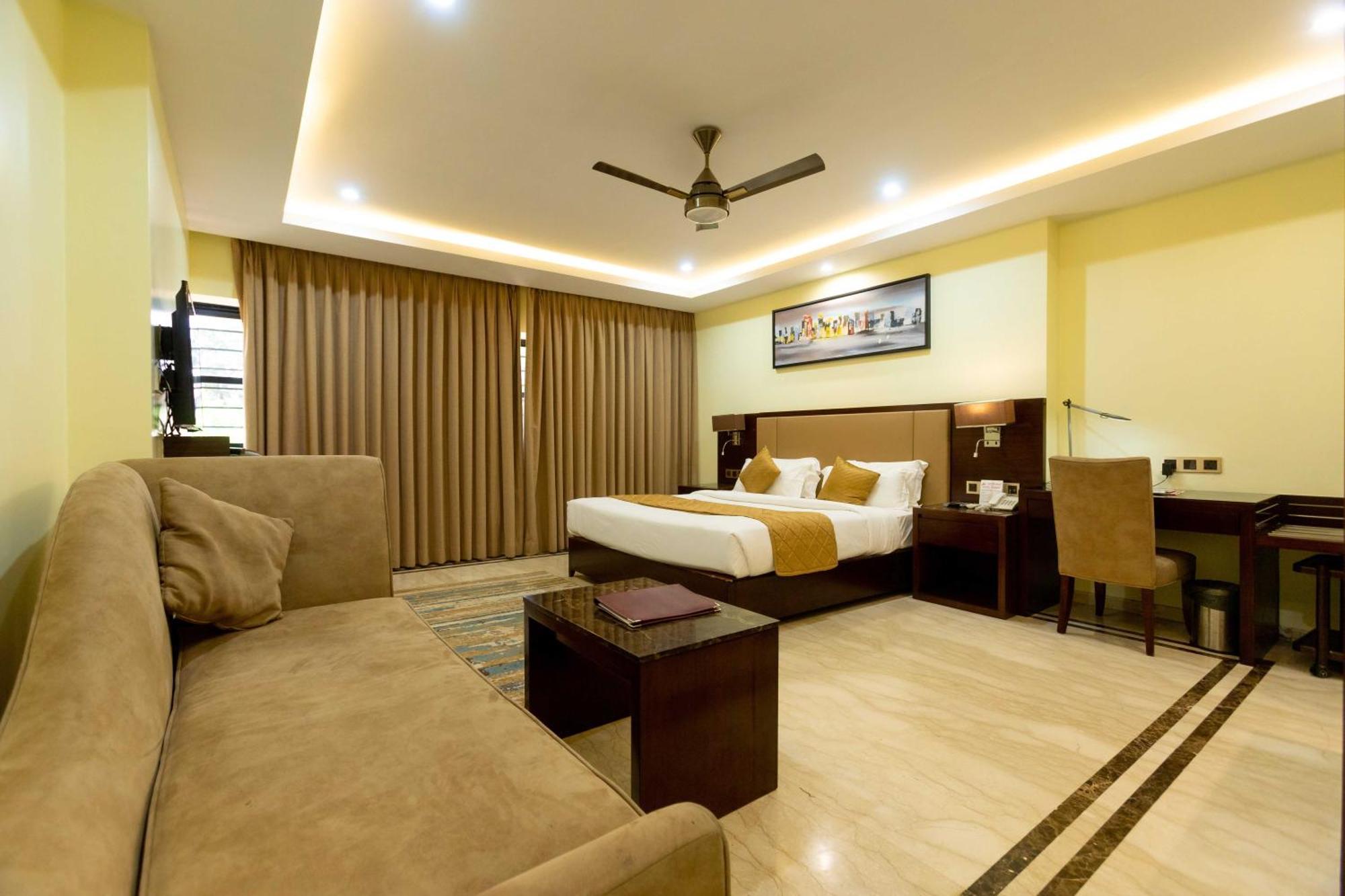 Hotel Godwin - Colaba Bombaj Exteriér fotografie