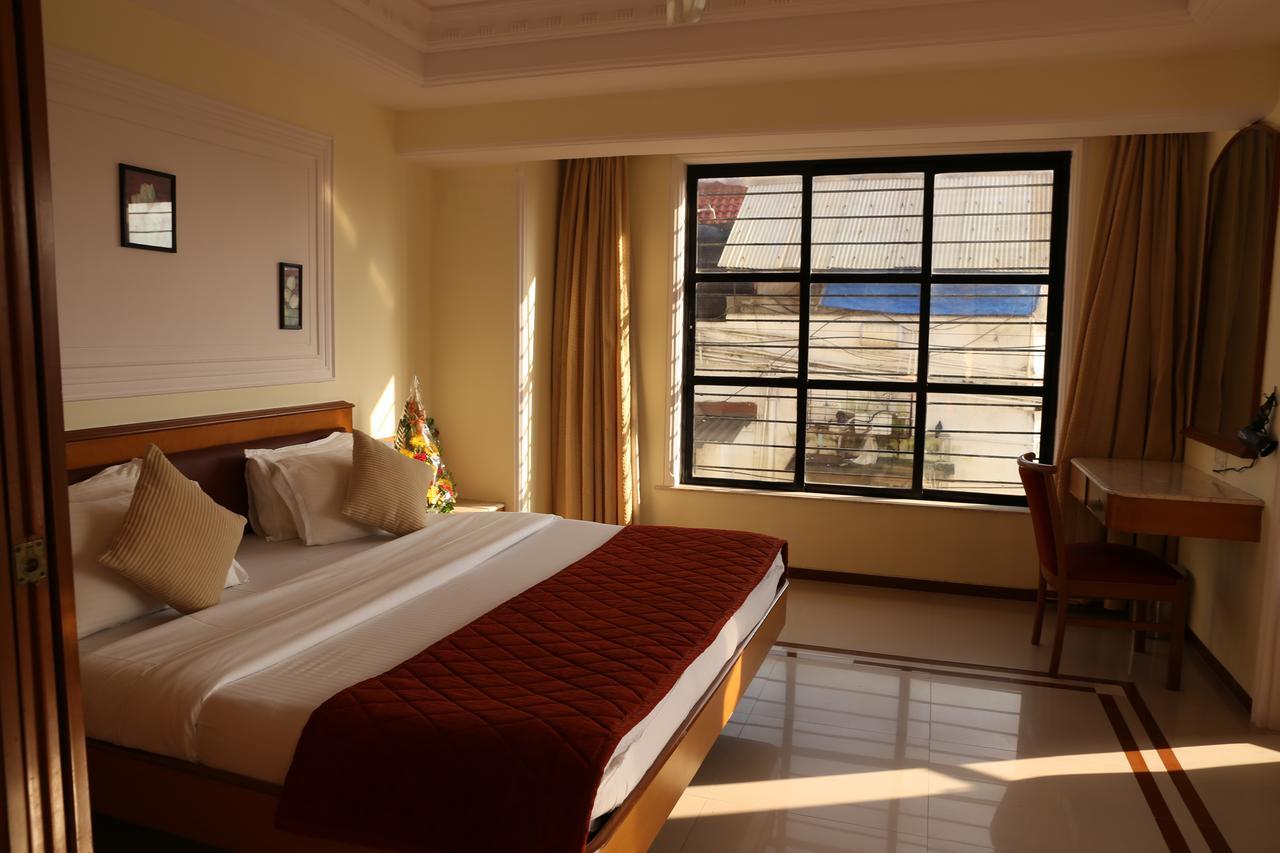 Hotel Godwin - Colaba Bombaj Exteriér fotografie